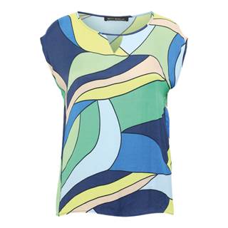 *Blouse. Cannot be combined with other discounts or promotions. (RRP €59.99 | Outlet price €39.99)