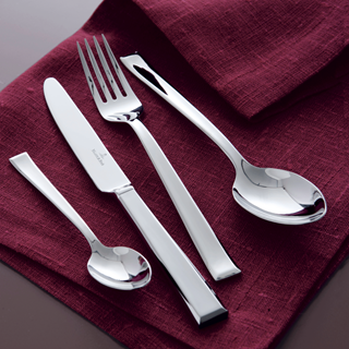 *"Victor", cutlery set. While stock lasts. Cannot be combined with other discounts.
