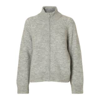 *Knit jacket, women. Cannot be combined with other discounts or promotions. (RRP €109.99 | Outlet price €76.99)
