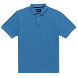 *New classic slim polo. Cannot be combined with other discounts or promotions. (RRP €105 | Outlet €70)