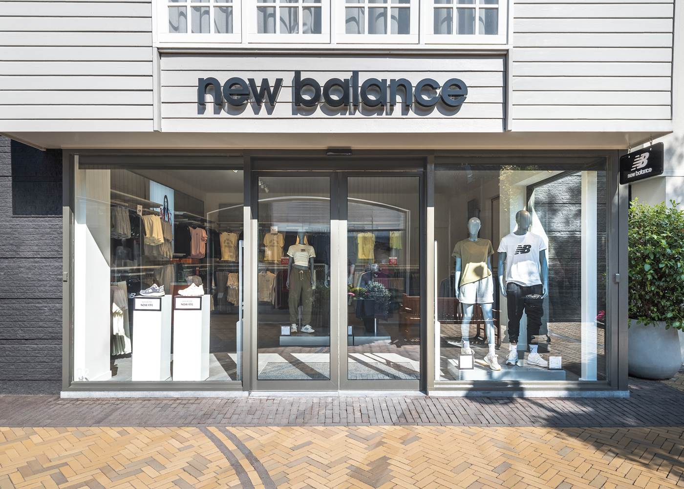NEW BALANCE